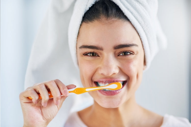 maintaining oral hygiene while wearing clear aligners